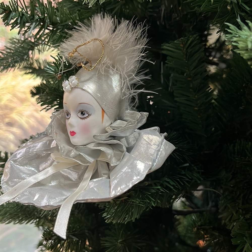 Vintage Schmid Pierrot Love Ornament - Picture 2 of 4